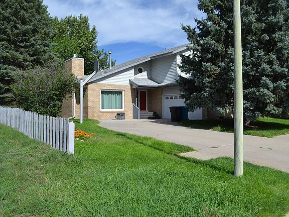 2nd image of 2730 Cheyenne Ln
