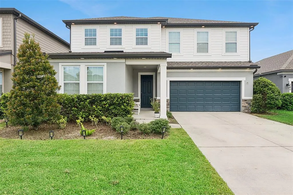 5 bed, 4.5 bath, 3522 sqft, $3,200 — Photo 1