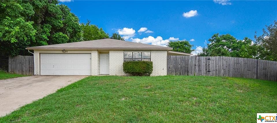 1st image of 2806 Arc Cir