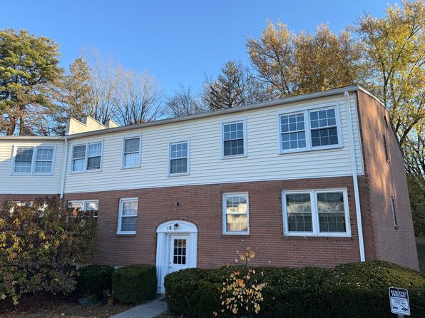 16 Huguenot St APT 1