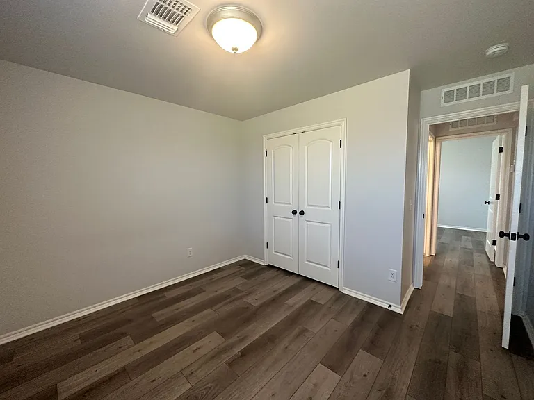 15749 Potomac Dr — Photo 34