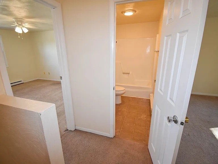 351 W Grape St — Photo 17