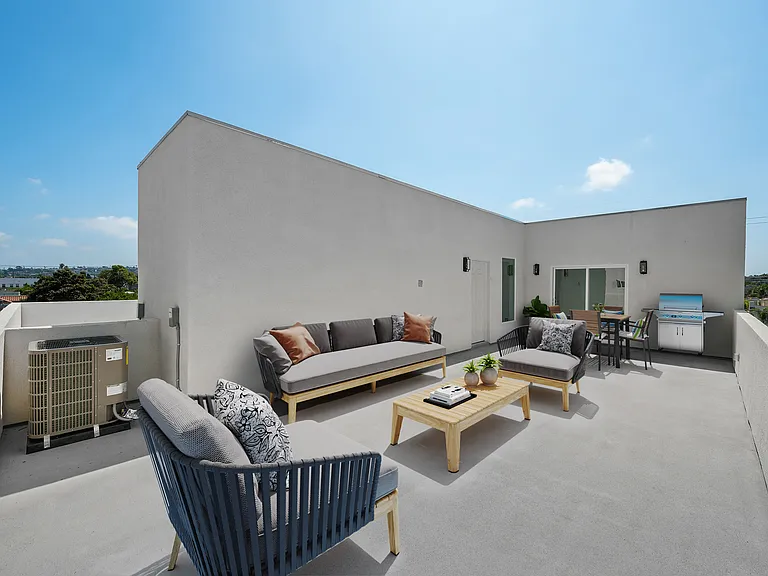 2937 West Blvd — Photo 8