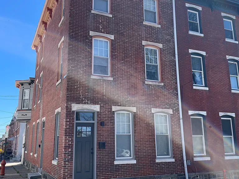 145 Dupont St #1 — Photo 25