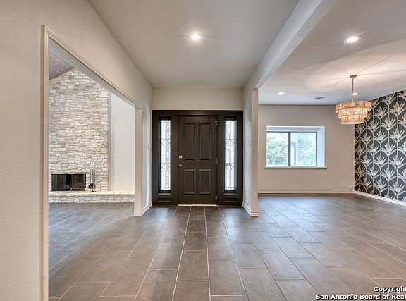 5th image of 4135 CLIFF OAKS ST