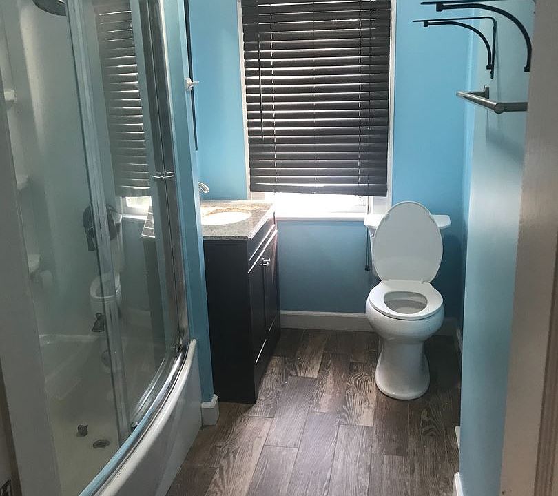 1st image of 55 W Lakeview Ave