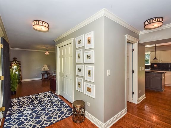 4th image of 1769 Southampton Ct