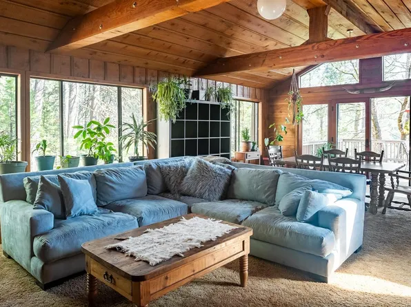 13775 Lost Lake Rd, Grass Valley, CA 95945