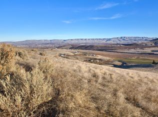 Nka Meadowlark Ln, Moxee, WA 98936