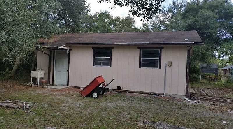 2nd image of 148 Sycamore Dr