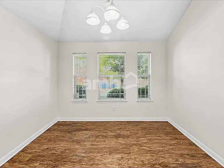 12232 Lamington Dr — Photo 8