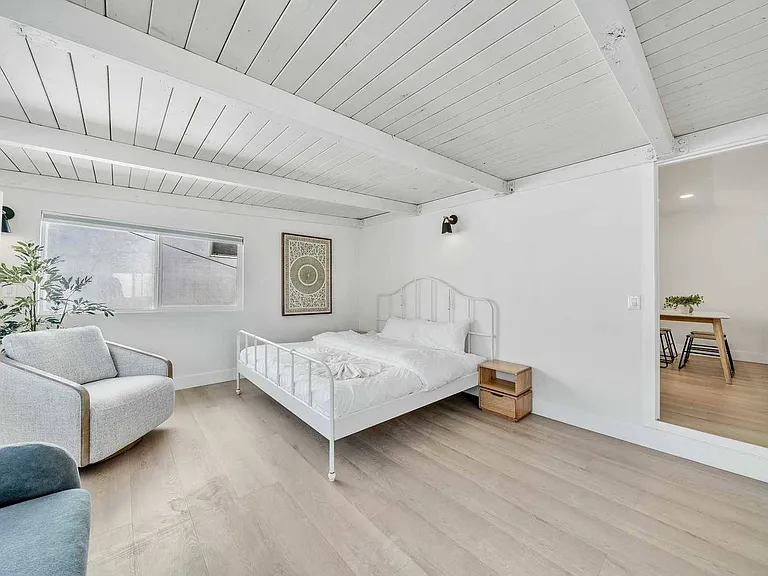 920 W Balboa Blvd #920 — Photo 33