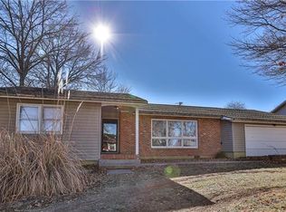 402 Benjamin Dr, Warrensburg, MO 64093