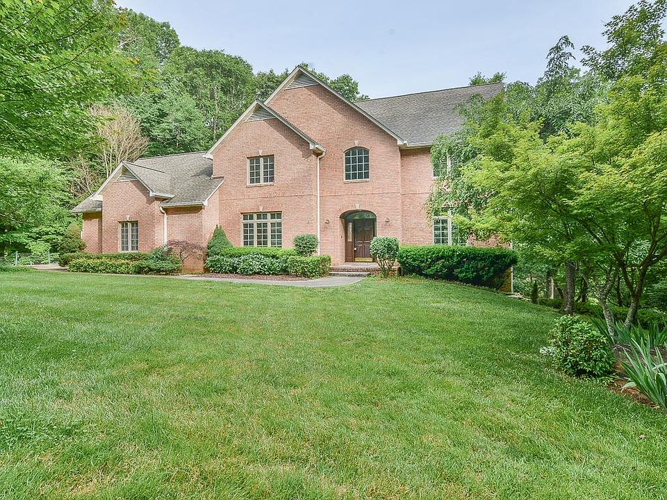 1st image of 1813 Fleetwood Dr