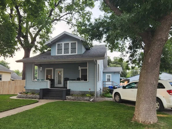 212 W 7th St, Sanborn, IA 51248