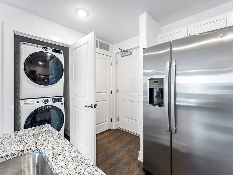 Cape West 91 Villa Apartments — Photo 7