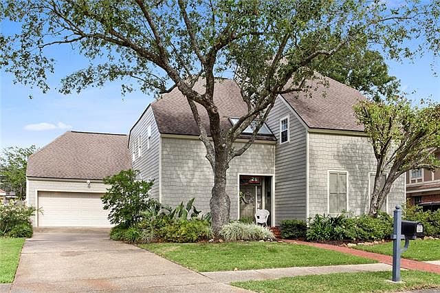 1st image of 28 Yosemite Dr