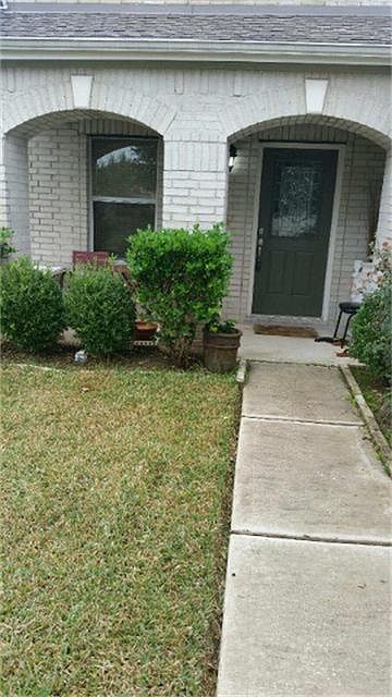 1st image of 8014 Sanders Glen Ln