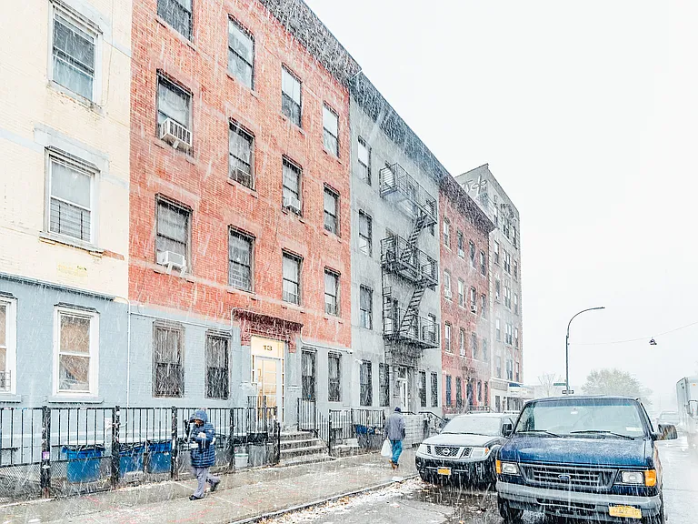 13 Humboldt St #4L — Photo 10