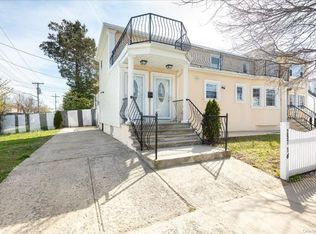 25754 148th Ave, Jamaica, NY 11422