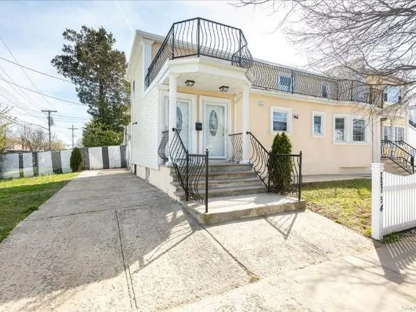25754 148th Ave, Jamaica, NY 11422