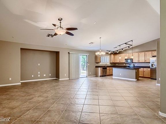 4th image of 43279 W Neely Dr