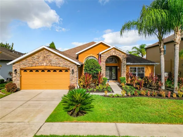4519 Pointe O Woods Dr, Zephyrhills, FL 33543