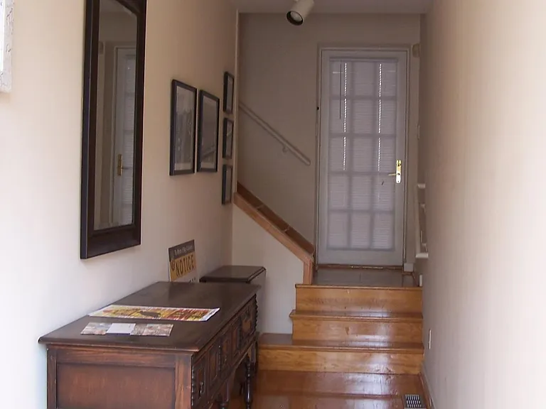 817 S Broadway #2 — Photo 5