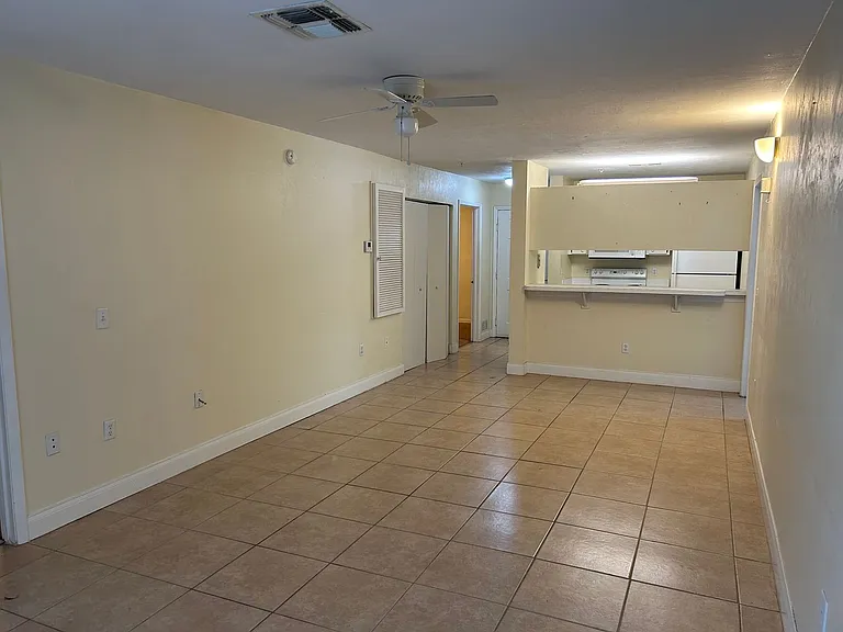 3800 SW 20th Ave #501 — Photo 5