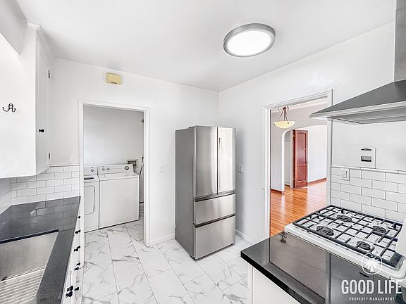 5th image of 4736 30th St