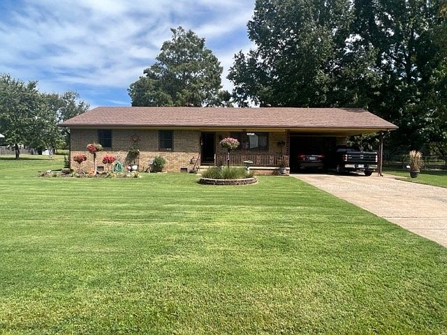 1st image of 682 S Lake Sequoyah Dr