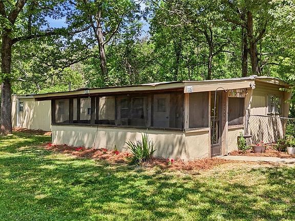 4th image of 114 Oakcrest Cir #1