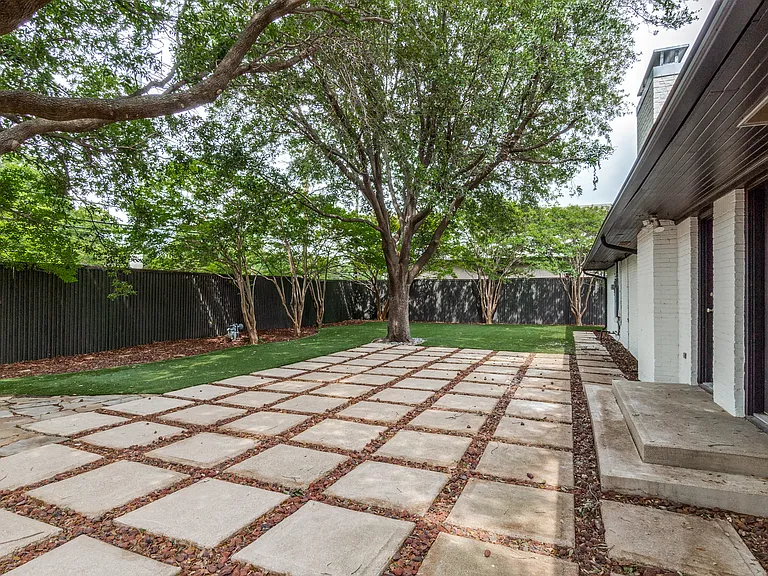 5919 Elderwood Dr — Photo 10