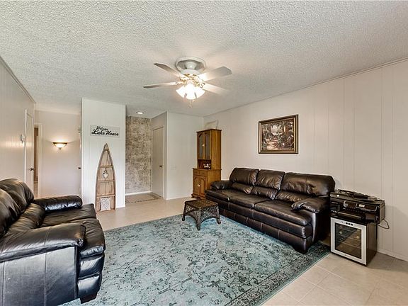 5th image of 4211 Fairway Dr