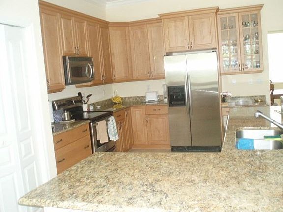 5th image of 2295 Cypress Lake Dr