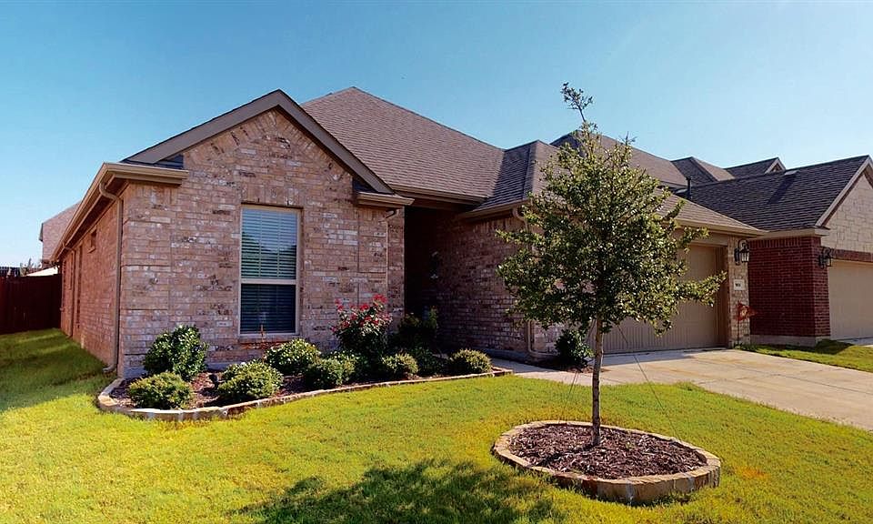 1st image of 921 Lake Sierra Way