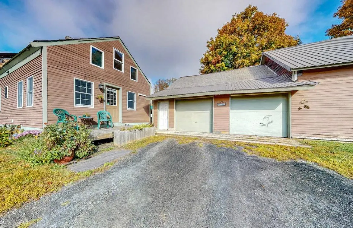 189 Blissville Rd — Photo 4