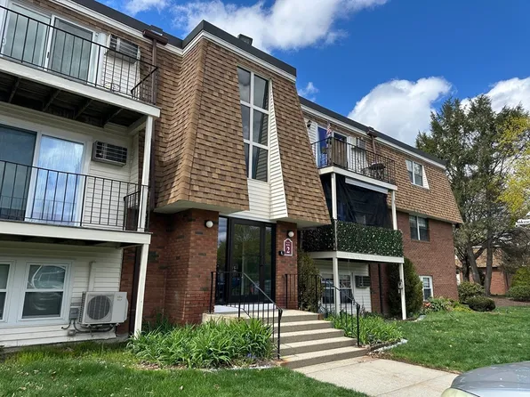 80 Damon Rd APT 2303, Northampton, MA 01060