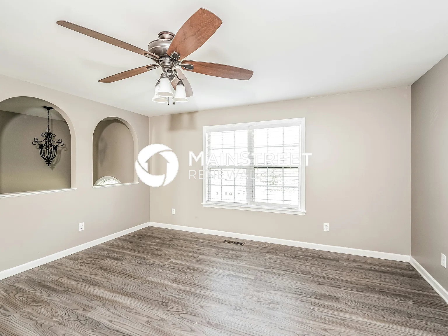 865 Moonlite Dr — Photo 4
