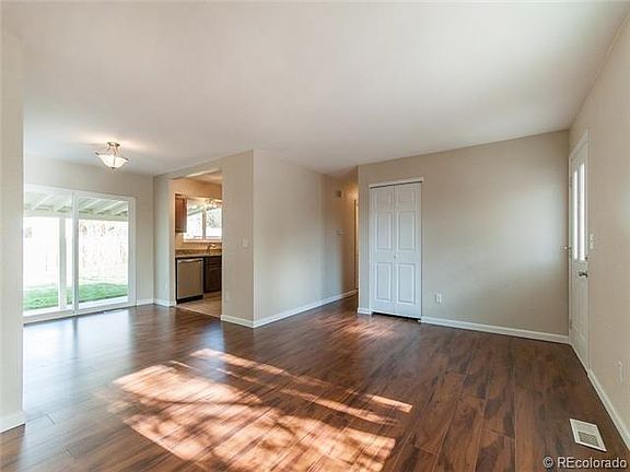Living Room/Dining area