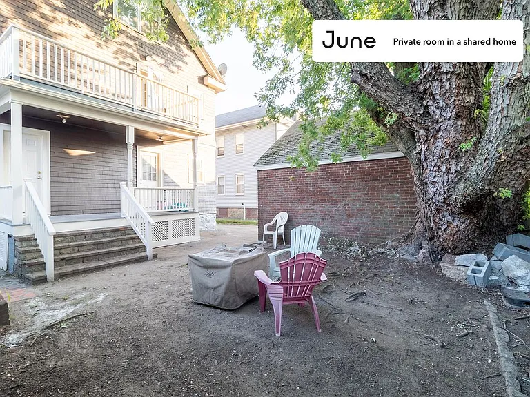 21 Easton St #D — Photo 19