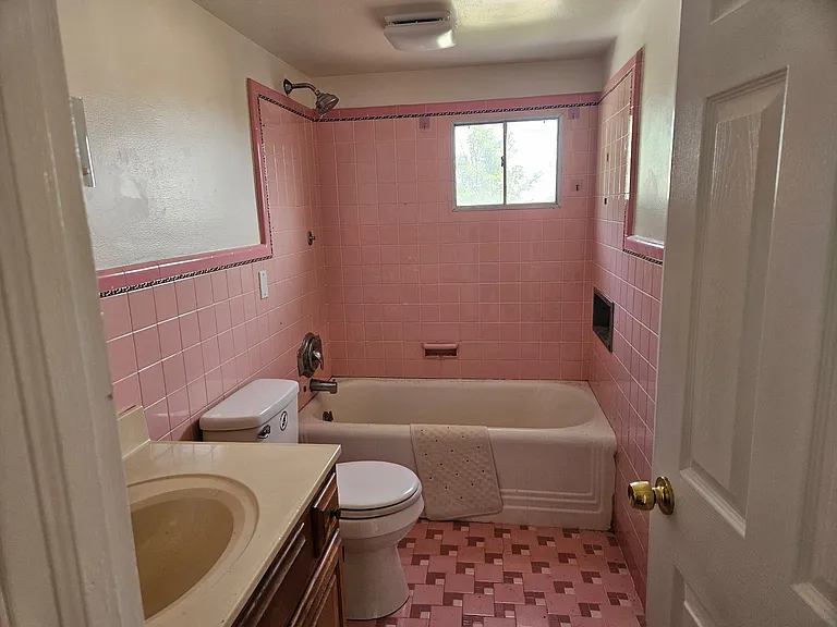 330 N Main St #4G — Photo 9