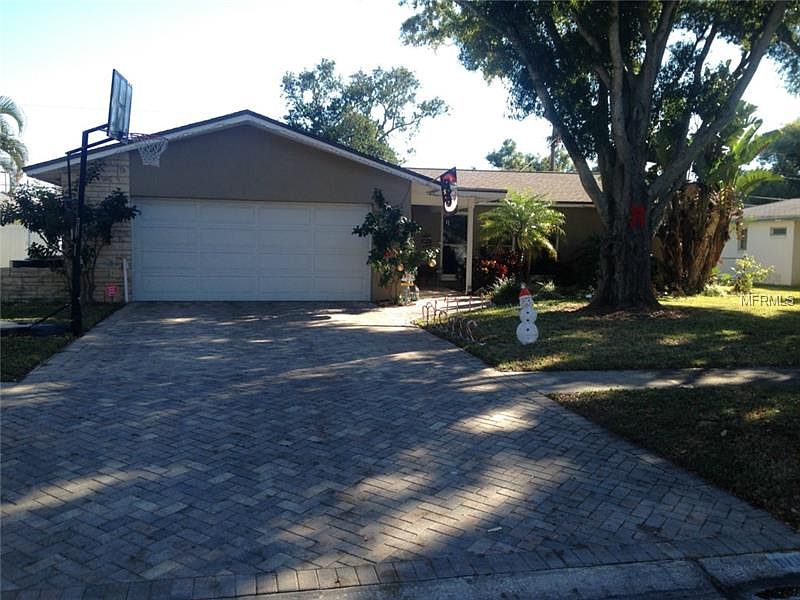 1st image of 1109 Macrae Ave