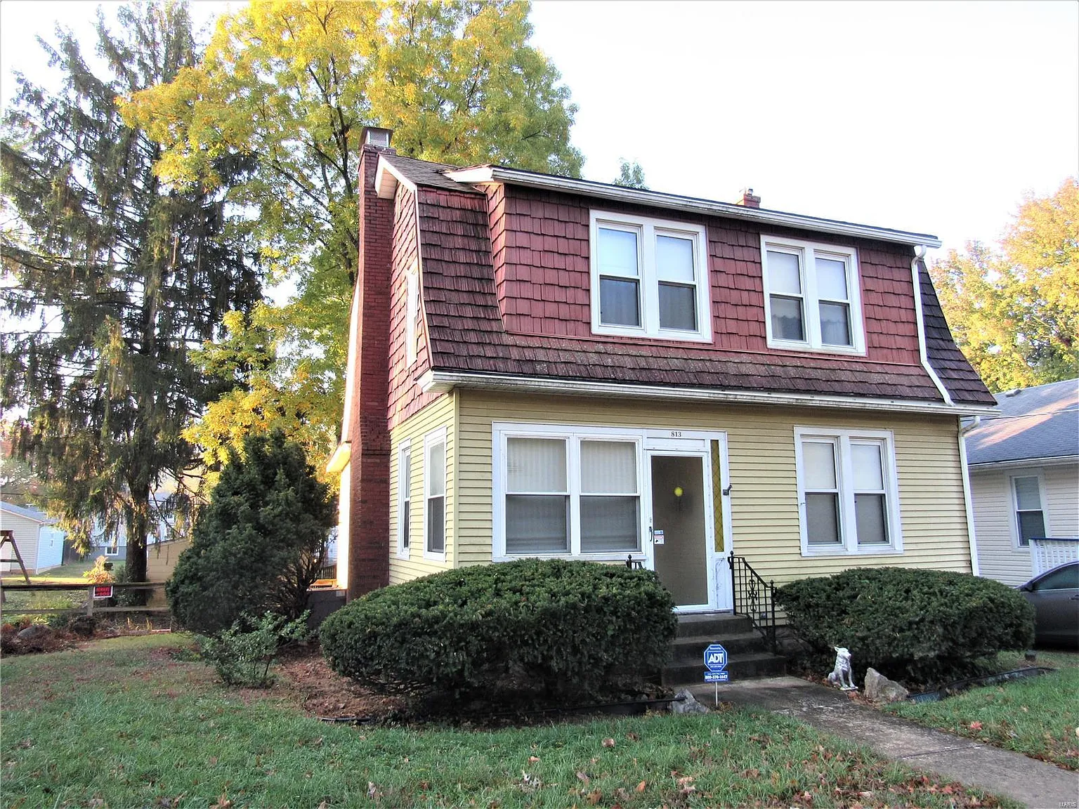 813 Logan St photo 1