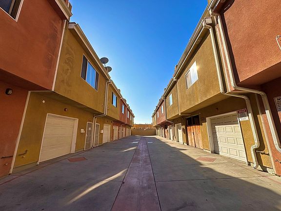 4th image of 5000-5034 S Figueroa St #5026