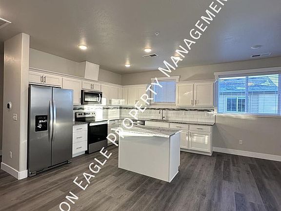2nd image of 513 Borah Ave W #1