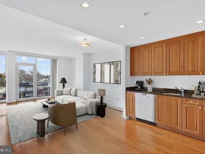 6820 Wisconsin Ave #5004, Bethesda, MD, 20816