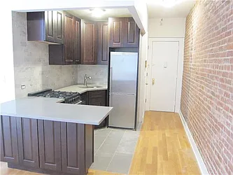 Rented by TWINSTONE PROPERTIES