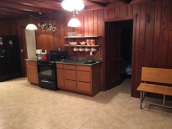 4th image of 7 S Florence Way