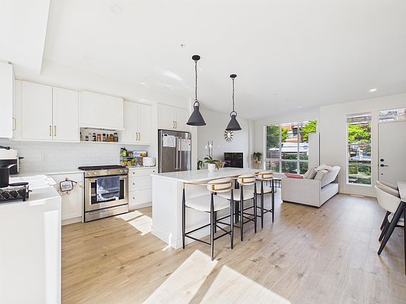 2nd image of 23183 136th Ave #19